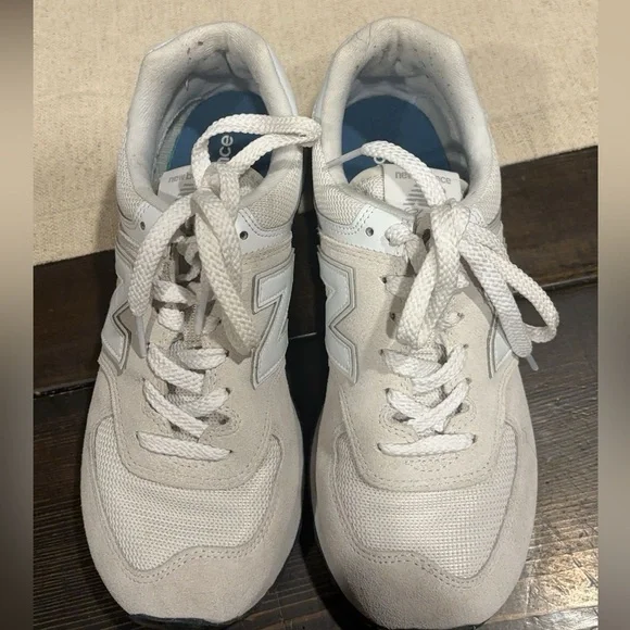 New Balance Sneakers - Picture 2 of 3